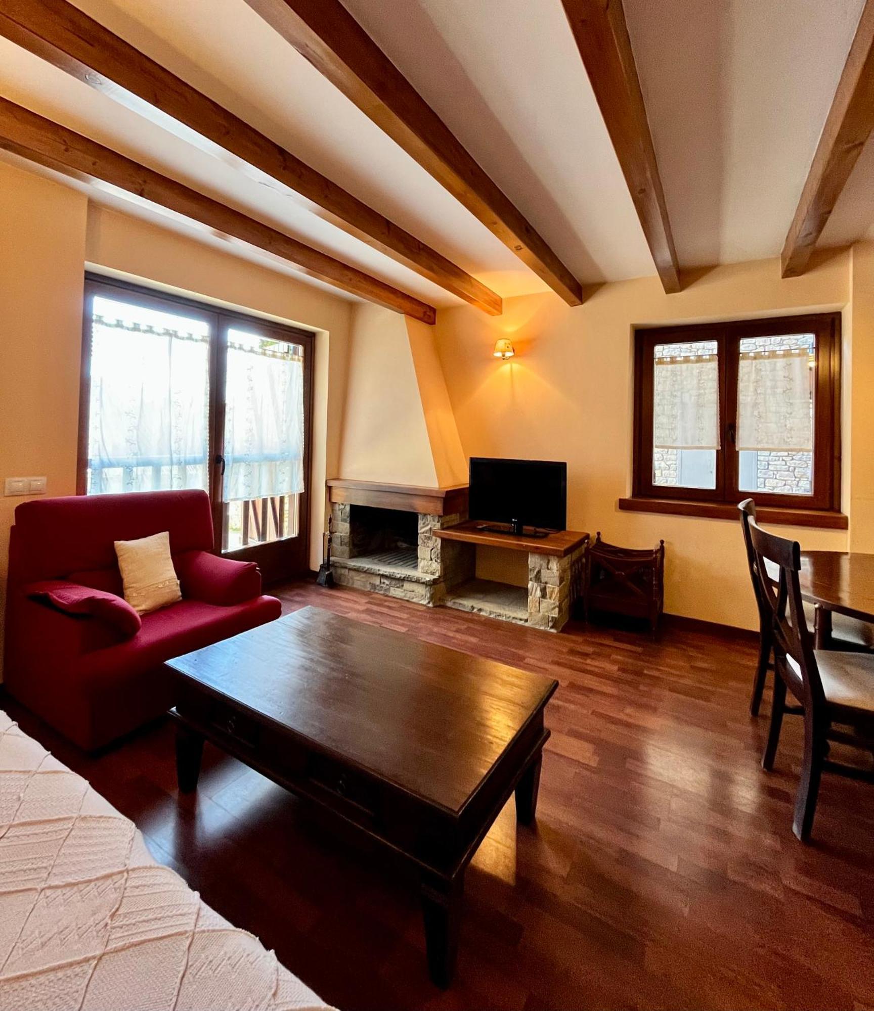 Luxury House Valencia D'Aneu 아파트 외부 사진